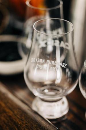kriech-higdon-photo-Jackson-Purchase-Distillery-CaskX6S0A2987